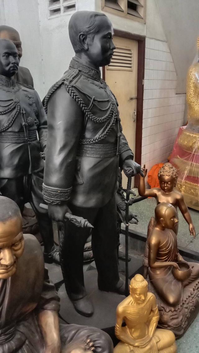 614.พระบรมรูปหล่อในหลวงรัชกาลที่ 5 พระบาทสมเด็จพระปรมินทรมหาจุฬาลงกรณ์ พระจุลจอมเกล้าเจ้าอยู่หัว (องค์ใหญ่)