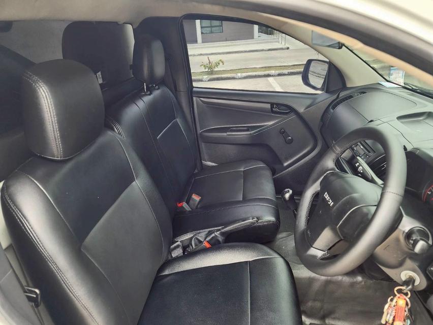 รหัสรถ NKG4895 Isuzu D-Max 1.9 Spark M/T ปี 2017 พร้อมตู้แห้ง 14