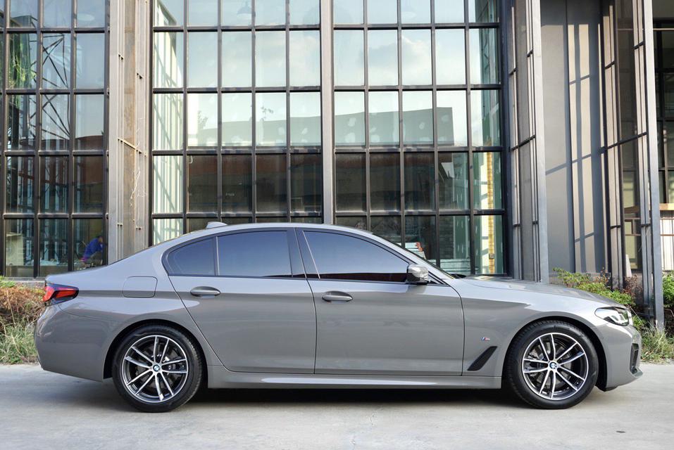 BMW 520d M-Sport G30 LCI ปี 2021 4