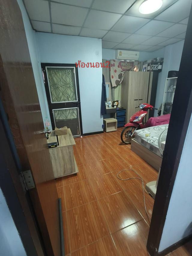 ทาวน์เฮ้าส์ รามอินทรา 10