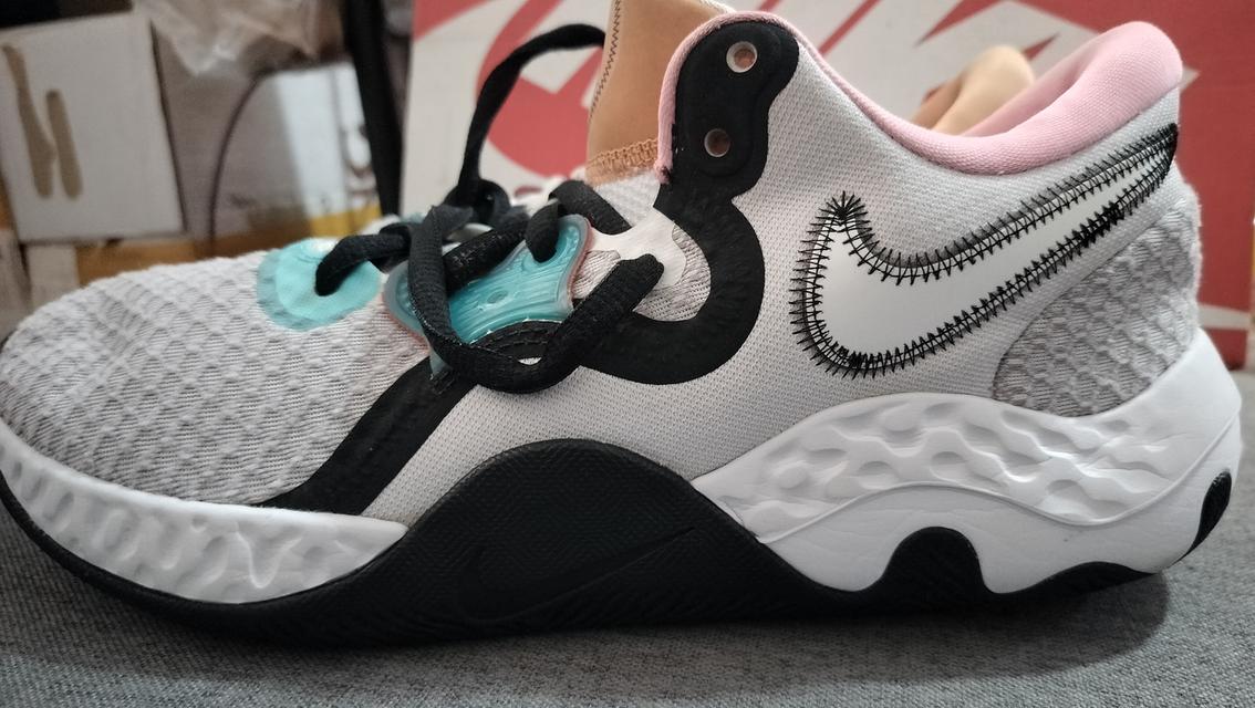 รองเท้ามือ2 2