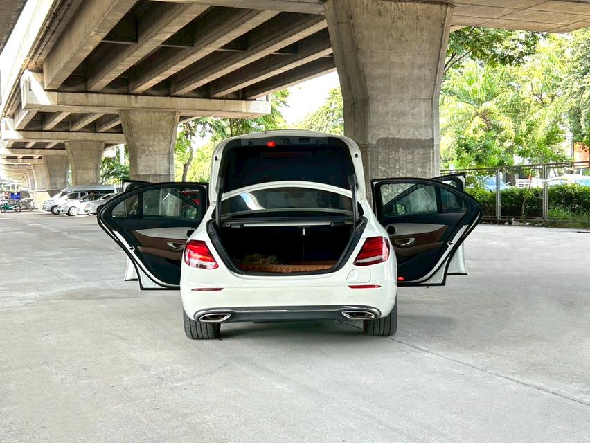 ขายรถ Benz E350e Avantgarde W213 ปี 2017 สีขาว เกียร์ออโต้ 18