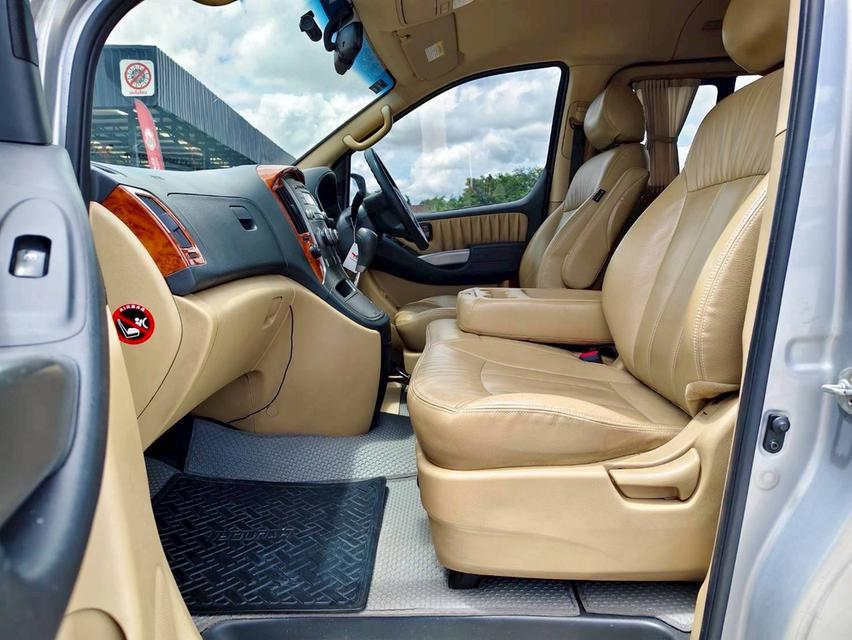 HYUNDAI H-1 2.5 ELITE A/T 2014 รถสวยดูแลมาอย่างดี สวยตรงปกทุกมุม 12