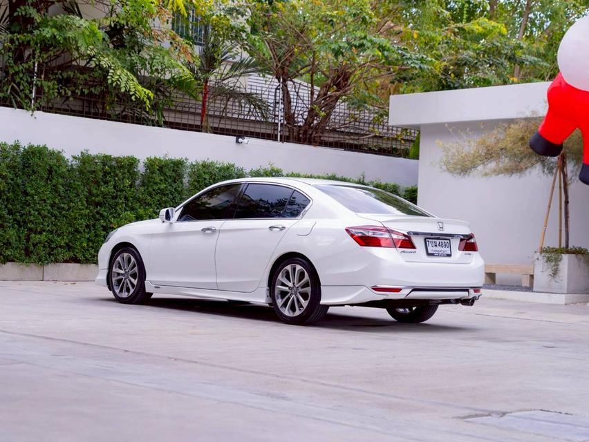 Honda Accord 2.0EL ปี 2016 ประกันเครื่องเกียร์3ปี / 30,000 km. 19