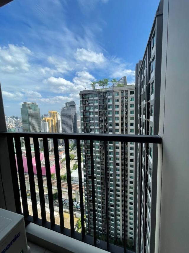 ให้เช่า Life Asoke 1ห้องนอน ใกล้ มศว 8