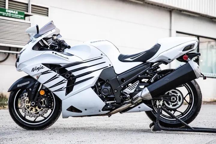 มอเตอร์ไซค์สวยๆราคาดี Kawasaki Ninja ZX-14R 7