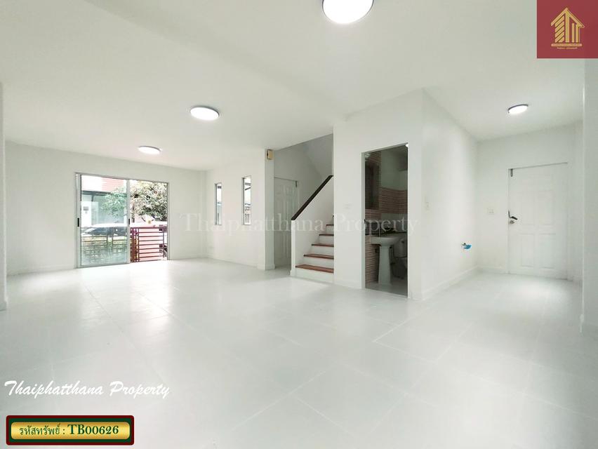 เอโทล มัลดีฟส์ ปาล์ม บางนา-วงแหวน 4