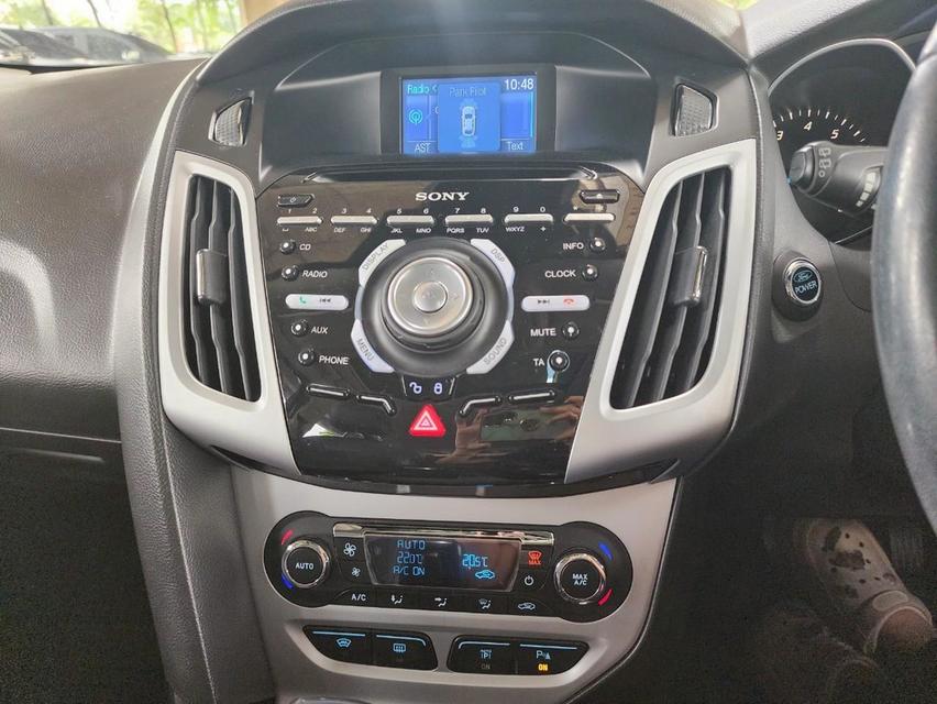 Ford Focus 2.0 Sport+ Hatchback AT ปี 2014 14