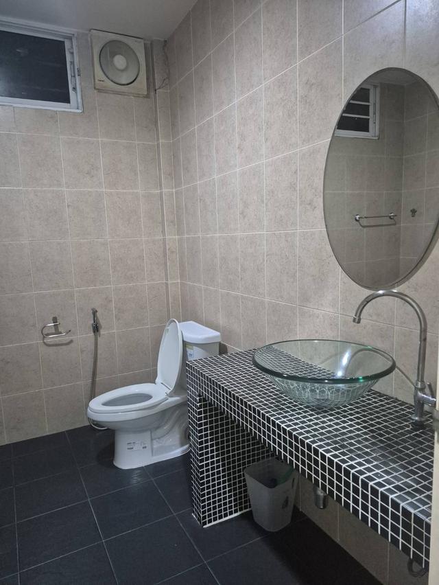 บ้านเดียวชั้นเดียว 2ิ ห้องนอน 2 ห้องน้ำ ติดเลียบทางด่วน 10