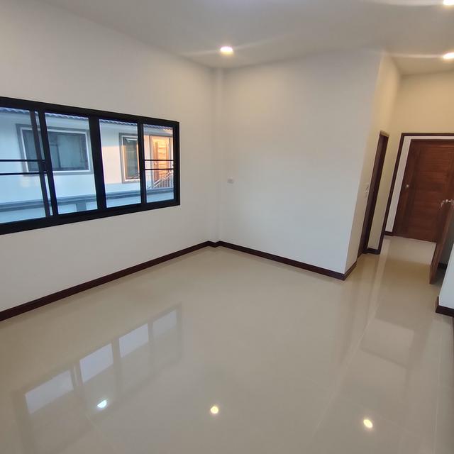 จ.เชียงราย ขายบ้านสร้างใหม่ ทรงปั้นหยา 10