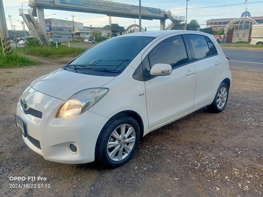 toyota yaris1.5.2012 3