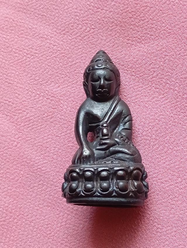 พระกรี่งเปาวเรศวัดบวร