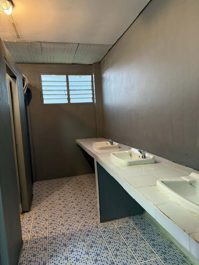 ขายที่ดินพร้อมสิ่งปลูกสร้าง 4