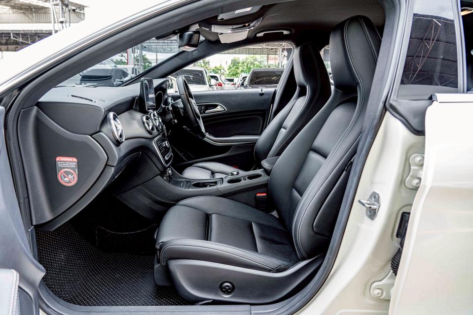 รหัสรถ NP9925 BENZ CLA200 URBAN 2017 12