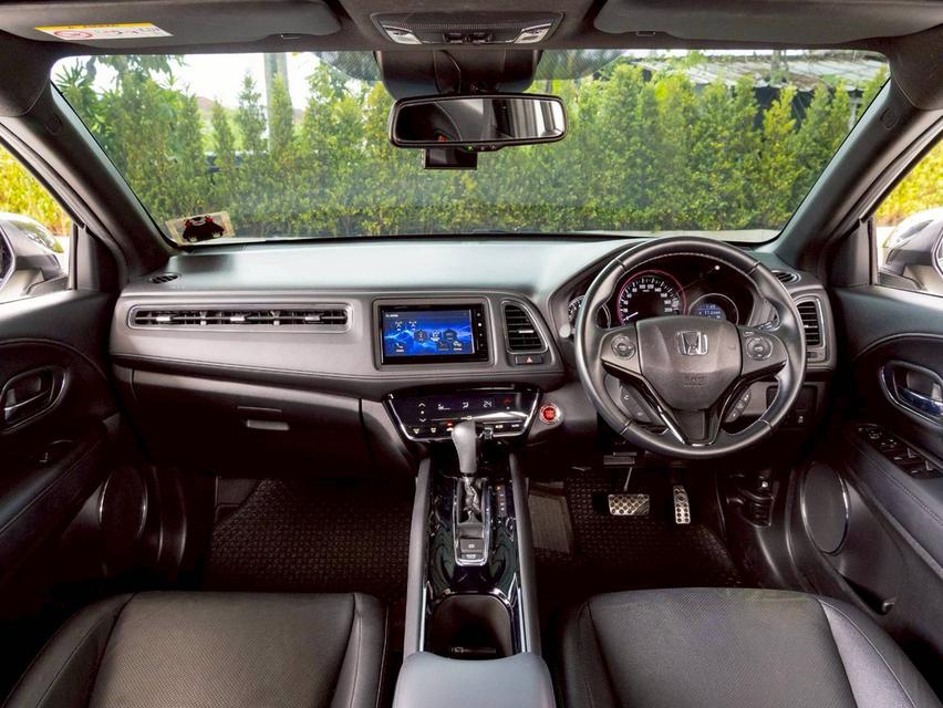 Honda HR-V 1.8RS ปี 2018 เจ้าของเดียว เล่มพร้อม กุญแจสำรองครบ 11