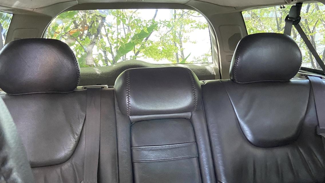 VOLVO V70XC 12