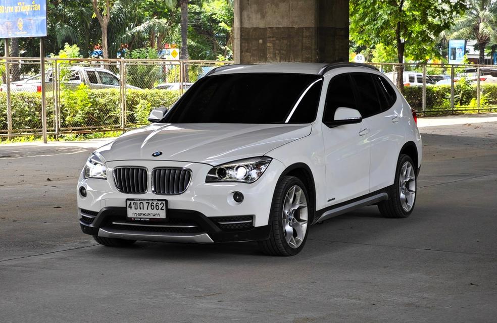 BMW X1 sDrive18i XLINE E84 ปี 2015 2