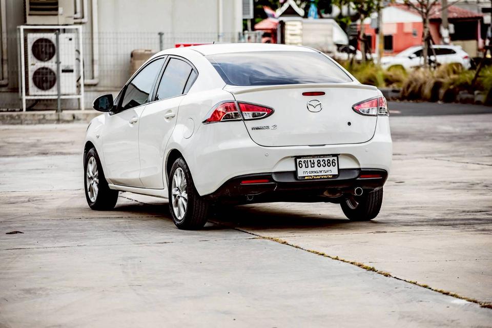 Mazda2 1.5 Groove Sedan ปี 2011 สีขาว เกียร์ออโต้ 9