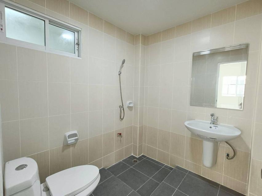 หมู่บ้านวราภิรมย์ ลำลูกกาคลอง 3 9