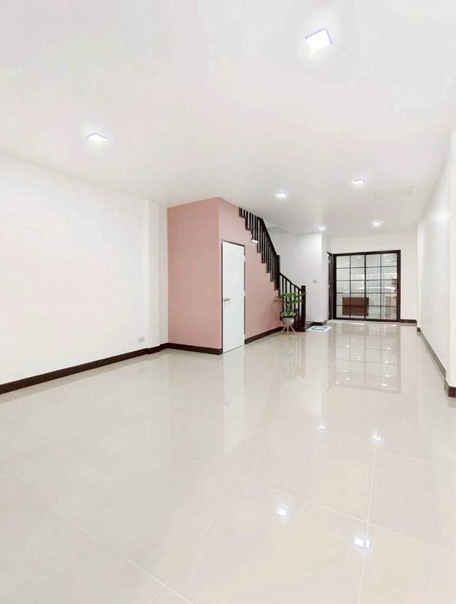 หมู่บ้านปิยวรารมย์เฟส3 6