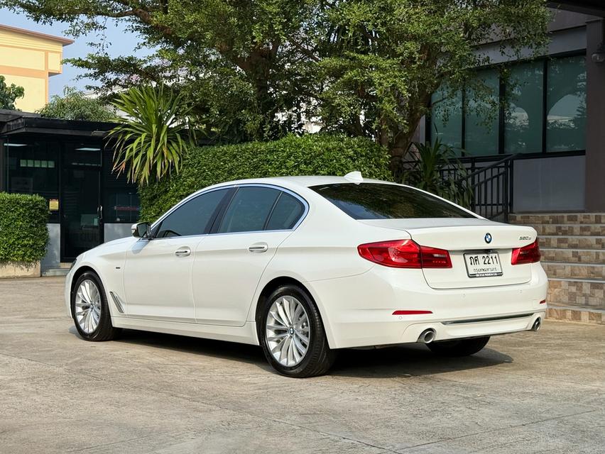 2018 BMW 520D G30 รถมือเดียวออกป้ายแดง รถออกศูนย์ BMW THAILAND รถวิ่งน้อย เข้าศูนย์ตรงระยะ รถไม่มีอุบัติเหตุครับ รูปที่ 7