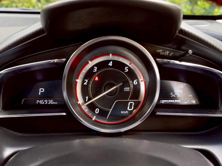 Mazda 2 1.5 Sport High Plus ปี 2015 ♨️ ประกันเครื่องเกียร์หลังการขาย3ปี / 30,000km. ♨️ 19
