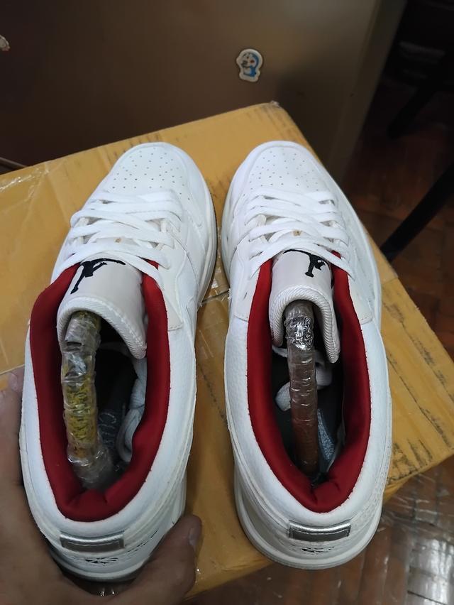 NIKE JORDAN EUR 43/27.5สวยไม่มีตำหนิ350ค่าส่ง50 รูปที่ 3