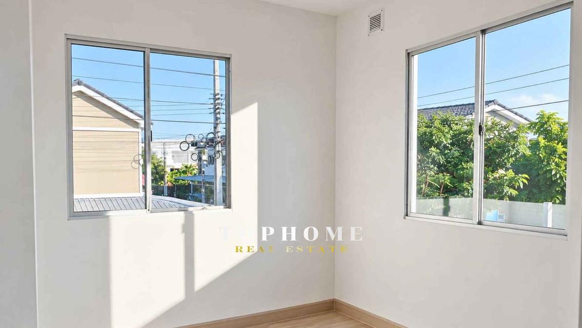 🏡✨ ขายด่วน! ทาวน์เฮ้าส์ 2 ชั้น📍หมู่บ้านพฤกษา 130 หลังมุม ถนนอยู่วิทยา – หนองจอก 🔥หน้าโครงการ ↔️ถนนด้านข้างบ้านกว้าง เดินทางสะดวก 🚗 12