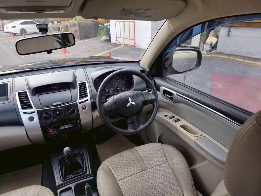 MITSUBISHI PAJERO SPORT 2.4 GLS เกียร์ M/T สีดำ ปี2013 15