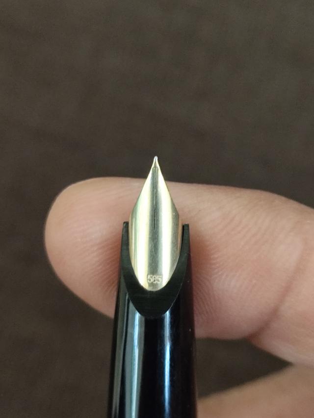 ปากกา หมึกซึม Montblanc รุ่น Vintage 1970's Montblanc 420 Black with Gold Trim 14k 585 Nib F Piston Filler Mechanical System Fountain🇩🇪 Pen รูปที่ 8