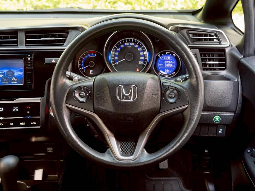 Honda Jazz 1.5RS + ปี 2017 ♨️ #ประกันเครื่องเกียร์3ปี3หมื่นkm♨️ 16