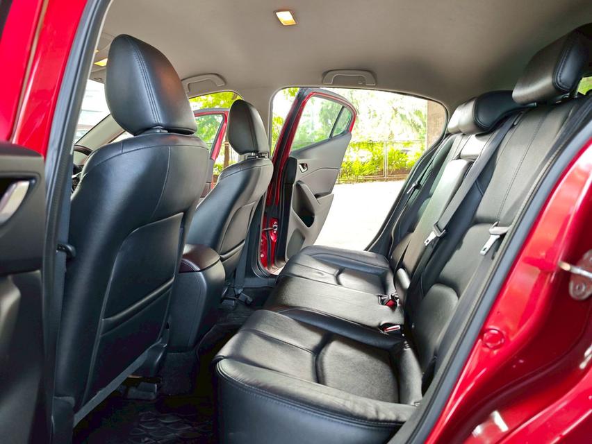 ขายด่วน! Mazda 3 2.0 C Sport AT ปี 2017 18