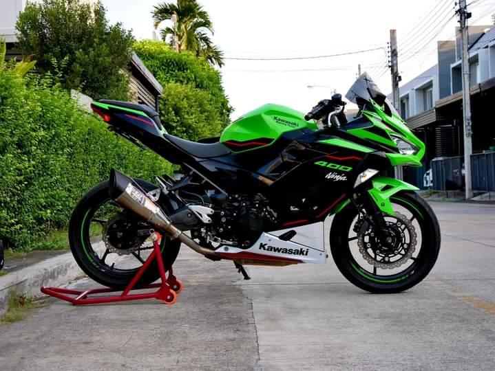 Kawasaki ninja สีเขียวสวย