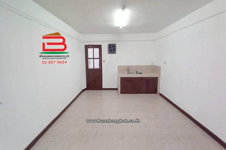 บ้านเดี่ยว เนื้อที่ 105 ตร.ว. หมู่บ้านอยู่เย็น 2 (ซอยรามอินทรา 34 แยก 15) ถนนรามอินทรา แขวงท่าแร้ง เขตบางเขน 4