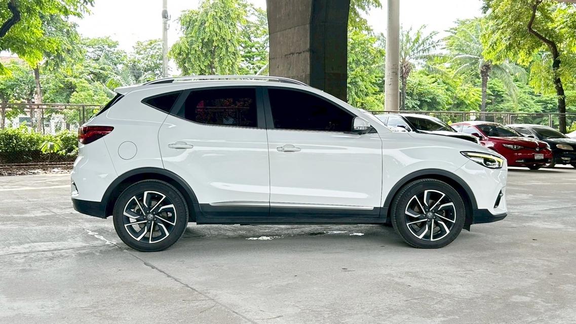 MG ZS 1.5 X Sunroof AT ปี 2021 รถสวยมือเดียว รุ่นท๊อป