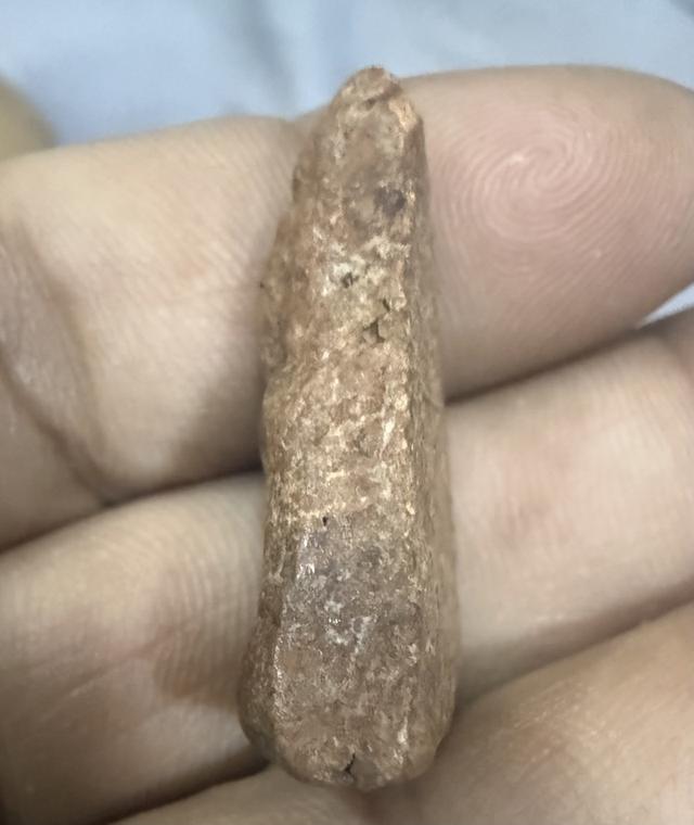 สมเด็จนางพญาพิษณุโลกพิมพ์เข่าตรง 3