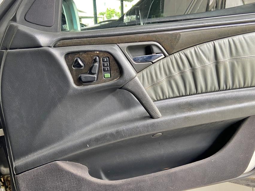 ฺBenz E230W210 (ตากลม)  เครื่อง M111 ปี 1997 รูปที่ 10