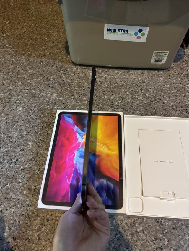 ขายiPadPro11นิ้วสีSpace Gray 128กิ๊กสูนTrueมีกล่องอีมี่ตรงสวยๆใช้งานดีถูกมากกก 6