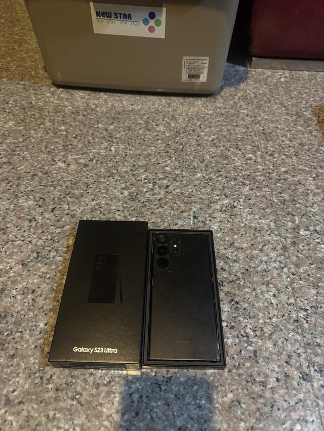 ขายๆๆๆถูกSamsungS23Ultra512กิ๊กRam12สีPhontom Black ยกกล่องอีมี่ตรงสูนTrueสภาพสวยการใช้งานดีเยี่ยมทุกๆฟังชั่นเครื่องรีสโตได้ตลอดไม่มีติดแอคเค้าใดๆคับ