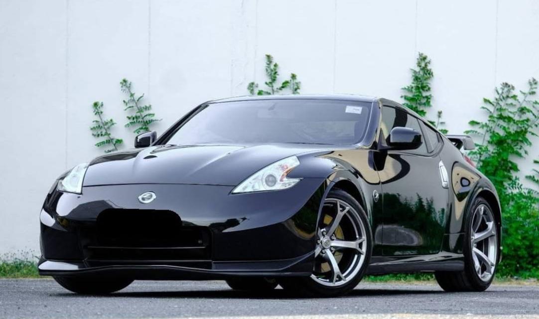 Nissan 370 Z ขายราคาสุดคุ้ม 5