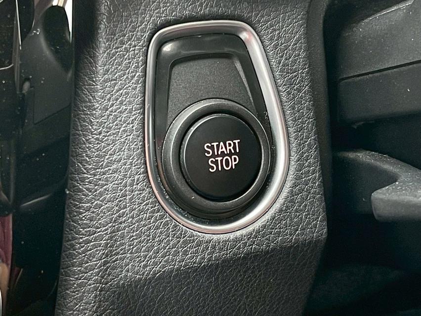 ขาย BMW 330e Msport ปี17 10