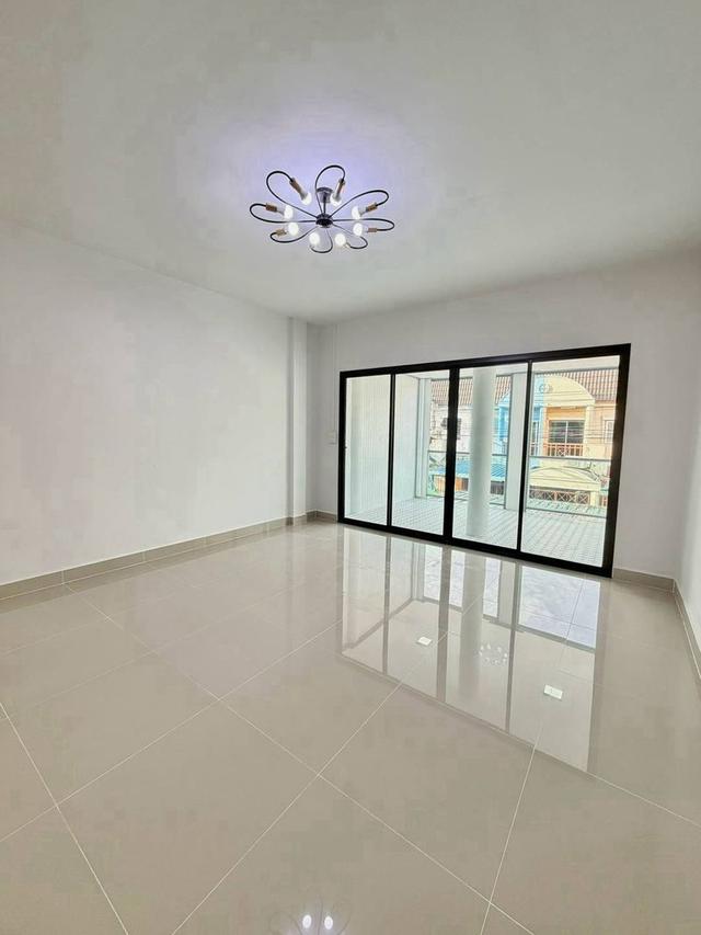 👨‍👩‍👧‍👦 หาบ้านขยายครอบครัว ในชุมชนน่าอยู่  ใกล้โรงพยาบาลและห้างสรรพสินค้า 🏡 ทาวน์เฮาส์ 2 ชั้น มบ.บางใหญ่ซิตี้ บ้านสวยพร้อมย้ายเข้าอยู่ได้เลย! 19