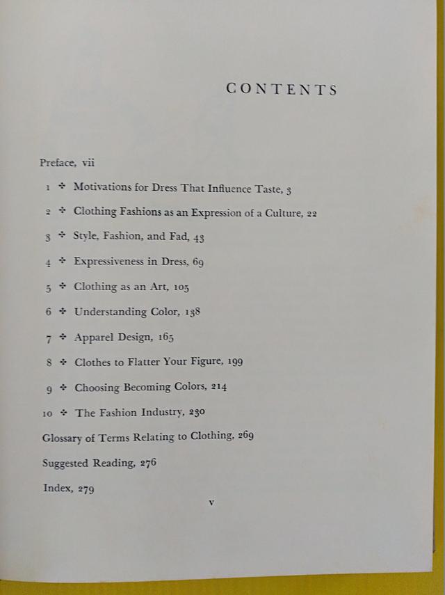 หนังสือภาษาอังกฤษเรื่องวิธีแต่งตัว แต่งหน้า รูปที่ 9