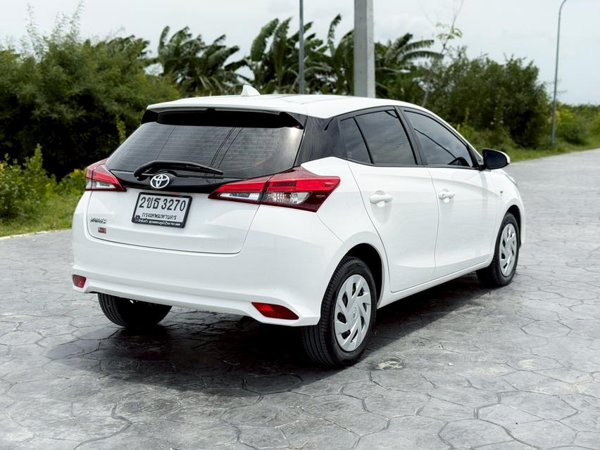 Toyota Yaris 1.2 Entry เกียร์ออโต้ สีขาว ปี 2021 6