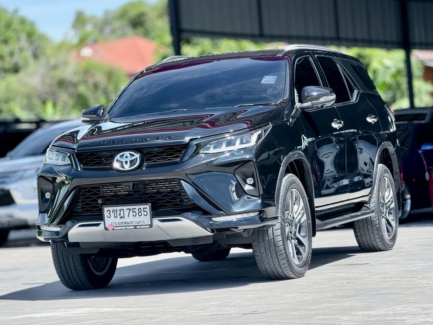 TOYOTA FORTUNER 2.4 LEGENDER 2022 
