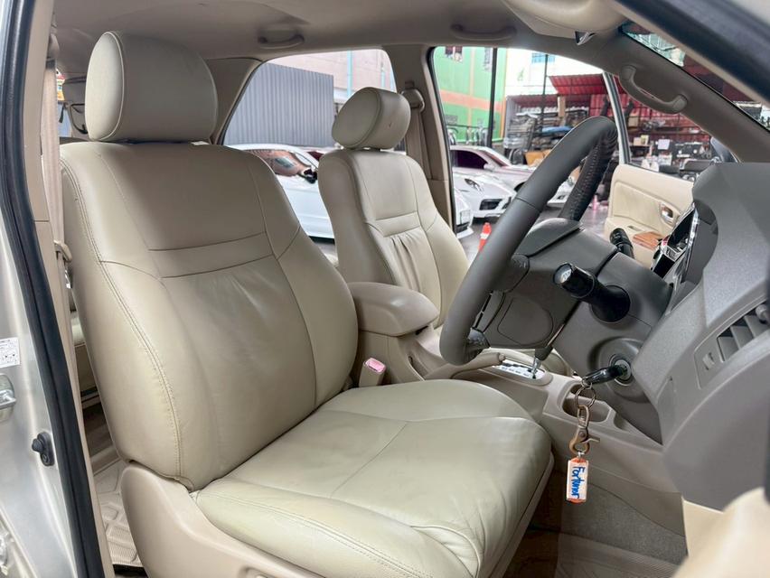 TOYOTA FORTUNER 2.7 V 2WD ปี 2009 11