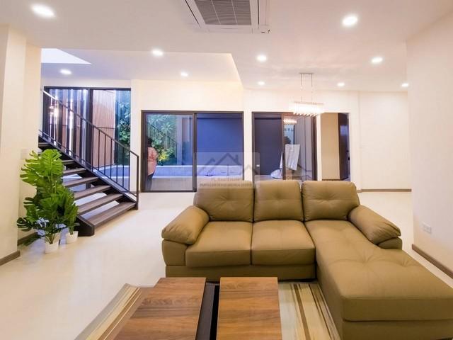 ขายบ้านเดี่ยว Private Luxury Pool Villa 3 ห้องนอน ซอยสุขุมวิท 60/1 ใกล้ BTS บางจาก บ้านเดี่ยวสไตล์เรียบหรู พร้อมสระว่ายน 2