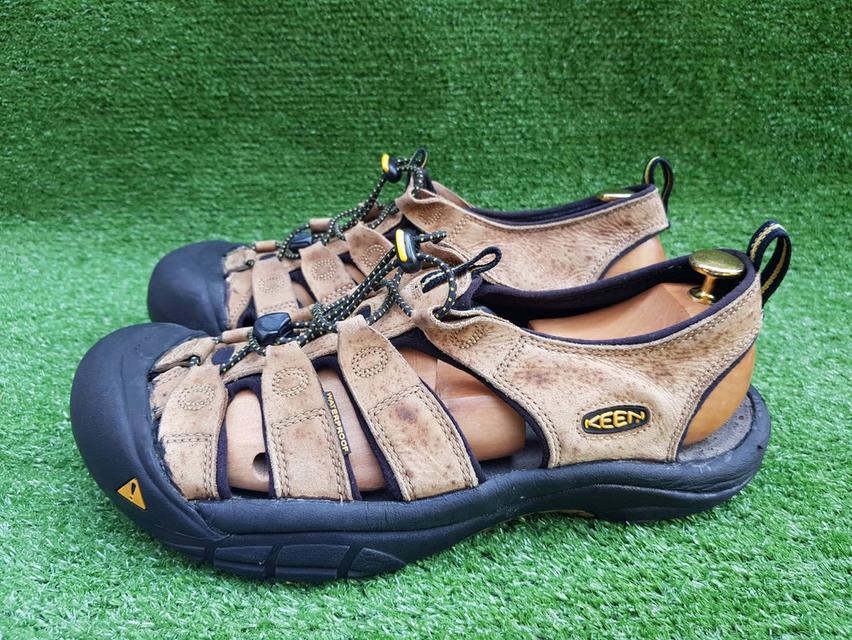 KEEN size 45eur 29cm