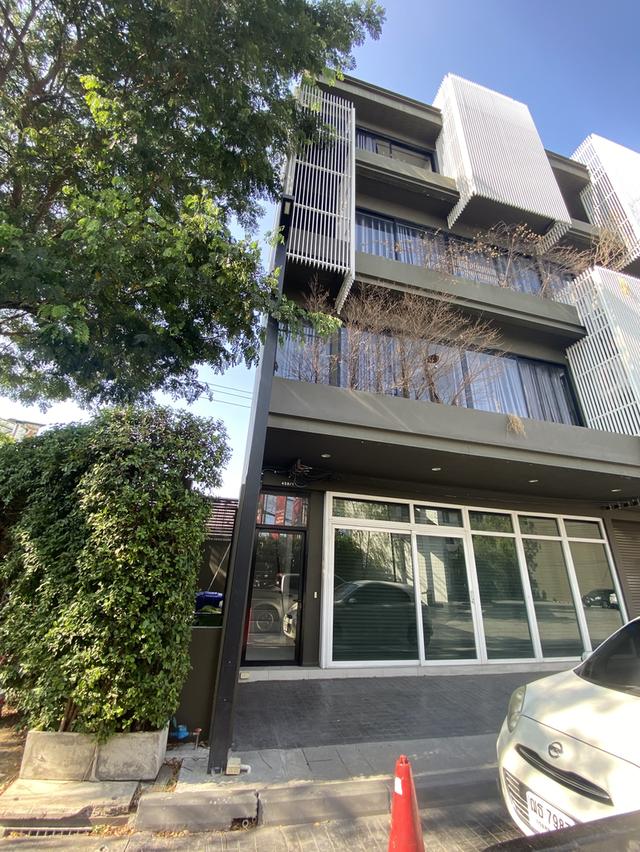 House for Rent 'Slate Urban Townhome' 2