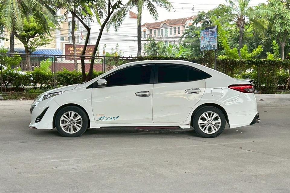 Toyota Yaris ATIV 1.2 E AT ปี 2018 8